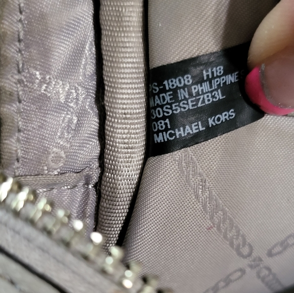 Michael Kors Rhea Large Backpack - Picture 13 of 14